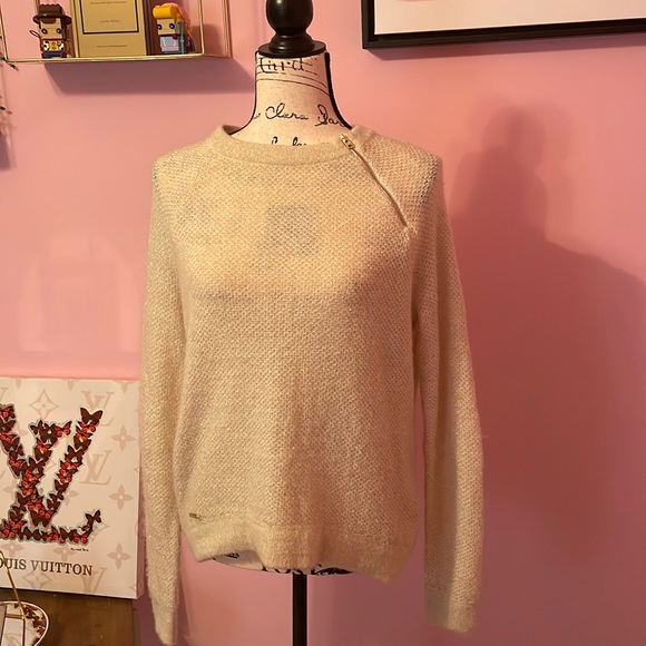 Abercrombie & Fitch Sweaters - Abercrombie and Fitch Sweater